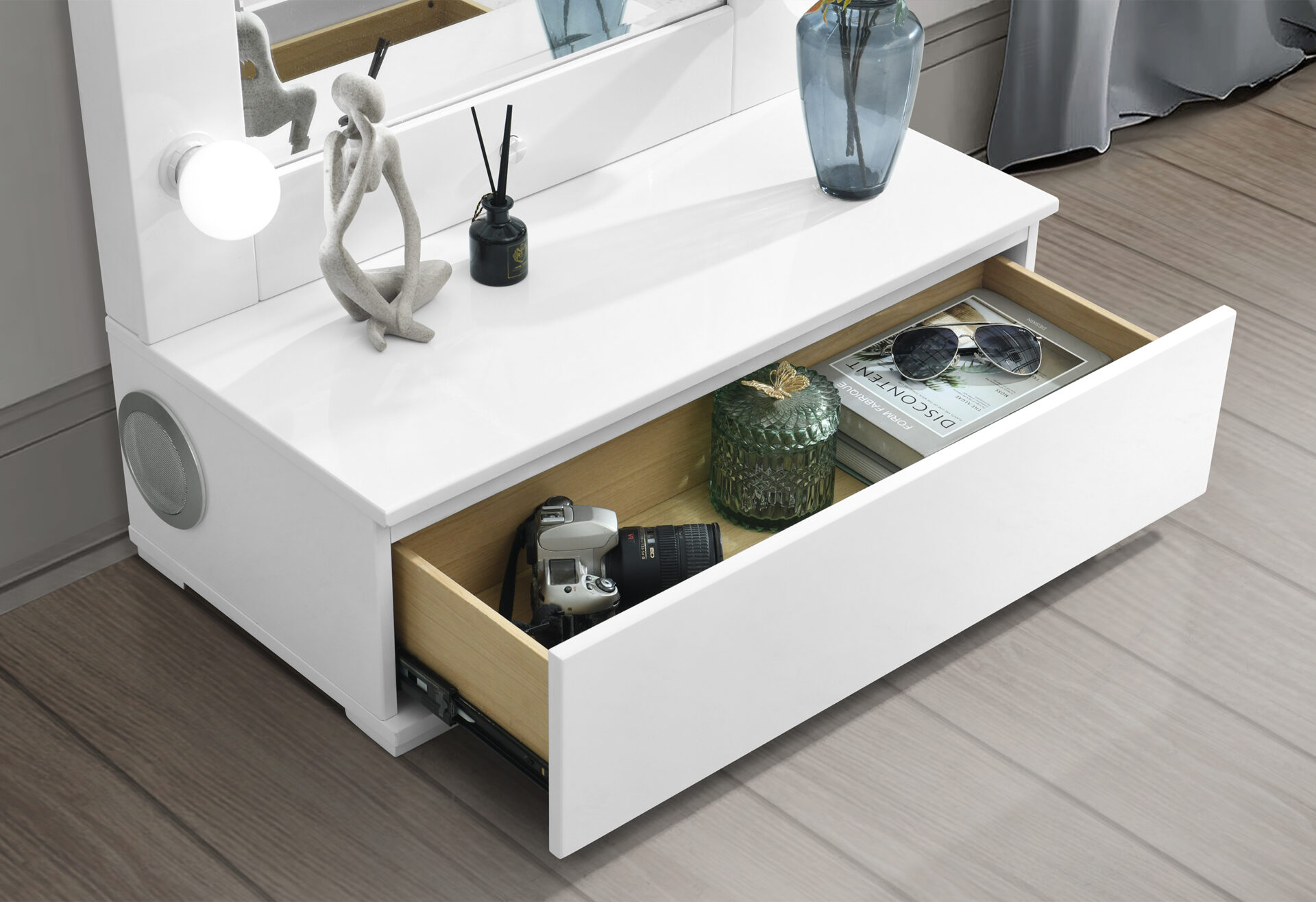 ELLA-WHT-TALL MR DRAWER DETAIL