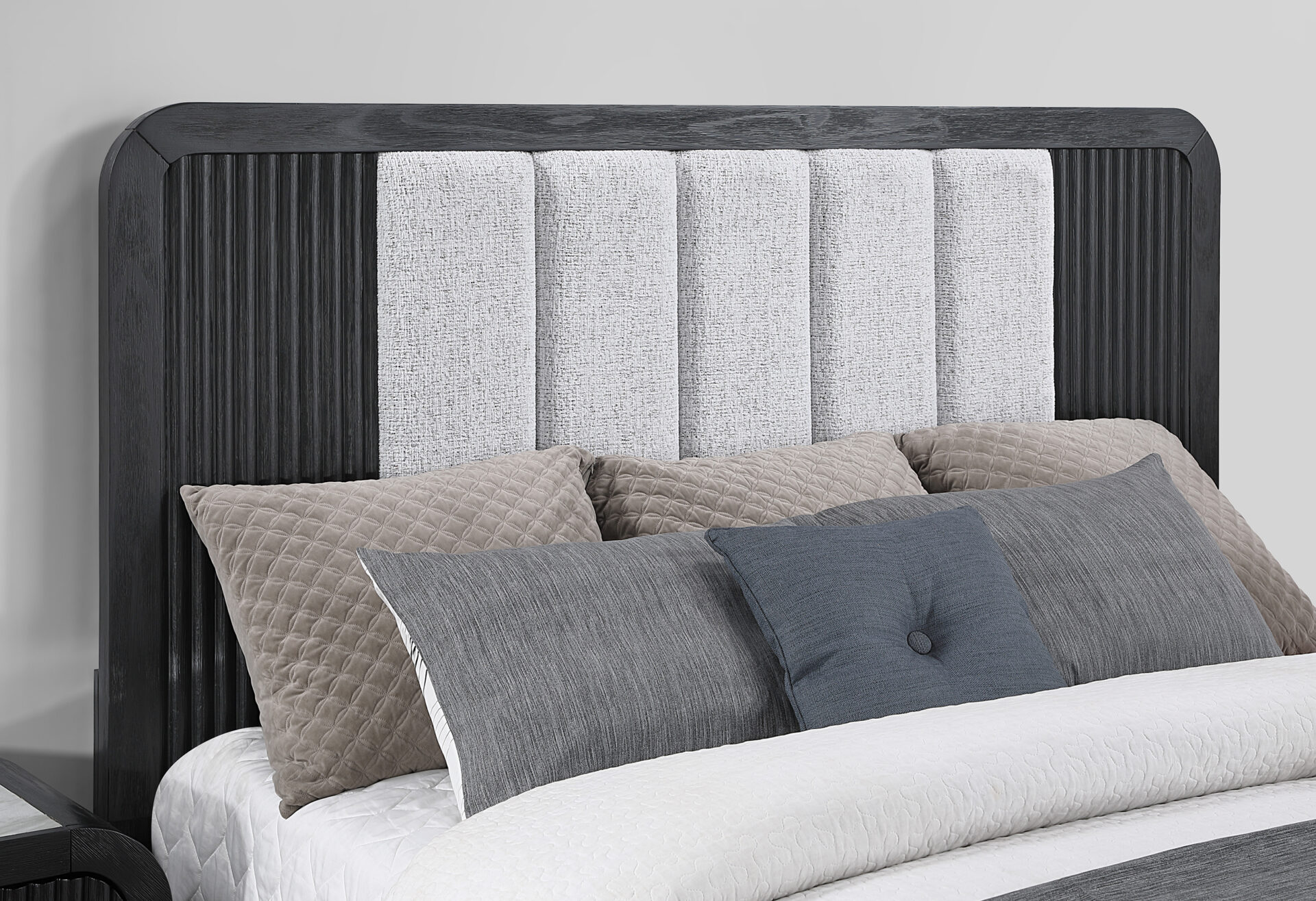 BECKETT-WHTBLK-KBG-2